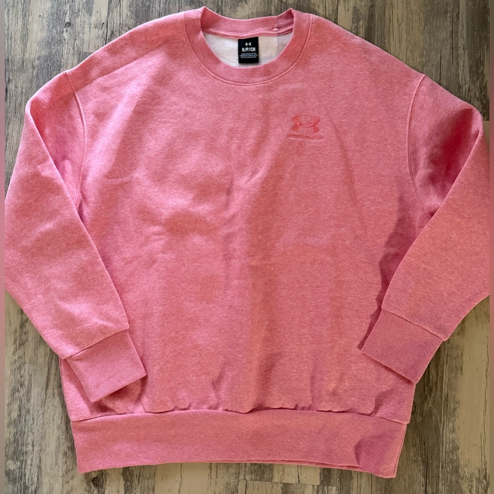 NWOT! Women’s Under Armour Crew Sweatshirt- Small